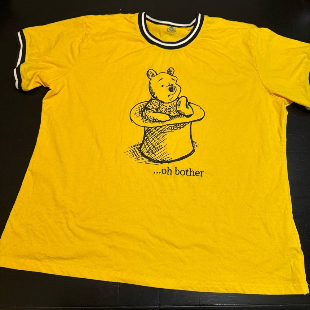 Disney Winnie the Pooh‎ shirt